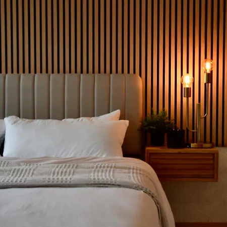 Charmanter Altbau In Schleussig Mit Balkon 아파트